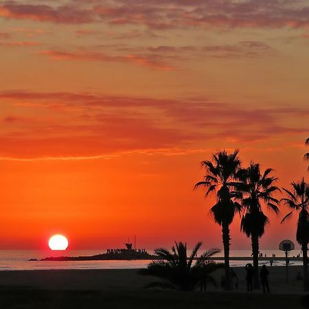 Piso Vilanova I La Geltru Luaran gambar